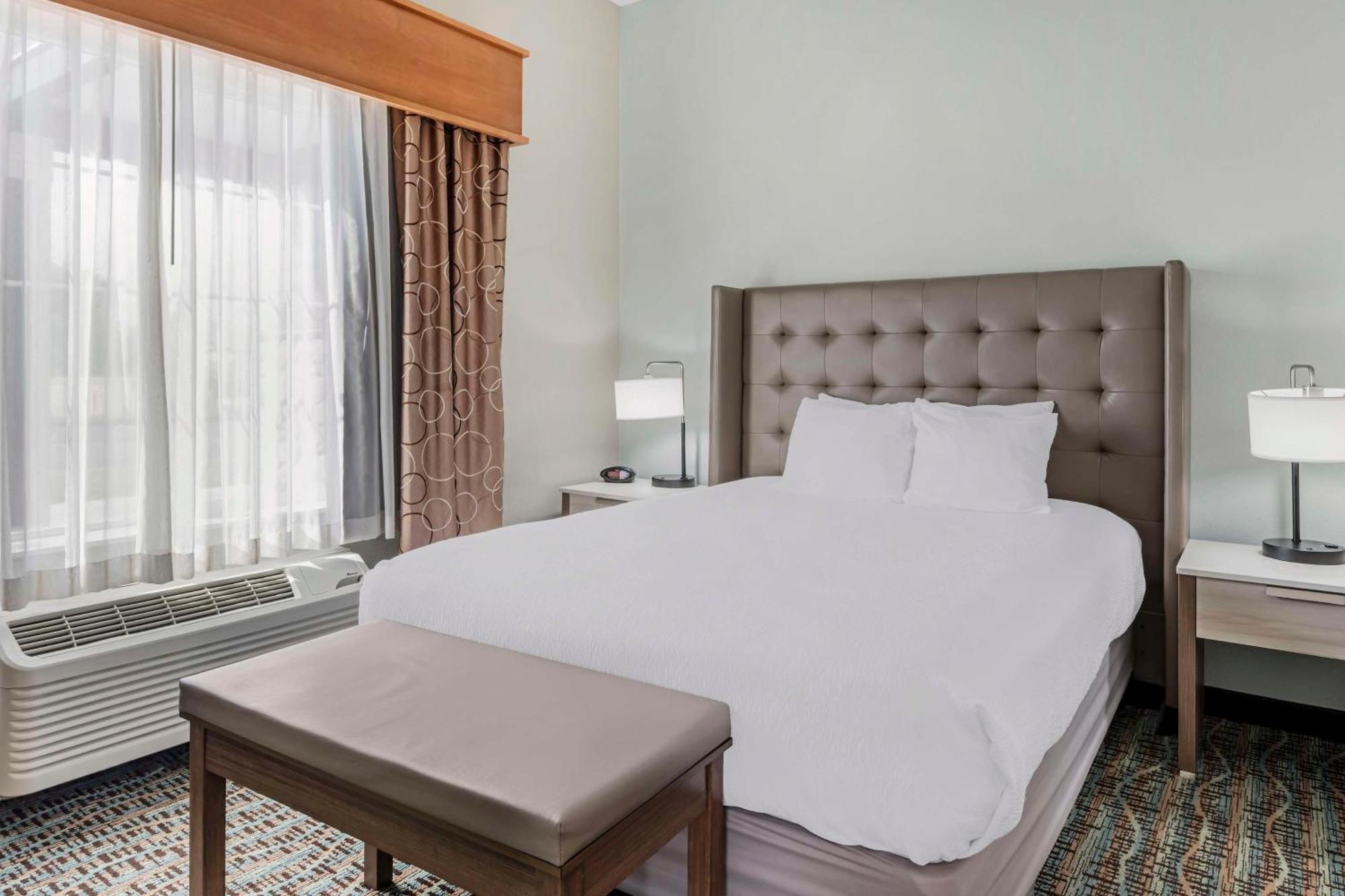 Best Western Plus Peppertree Inn At Омак Екстер'єр фото